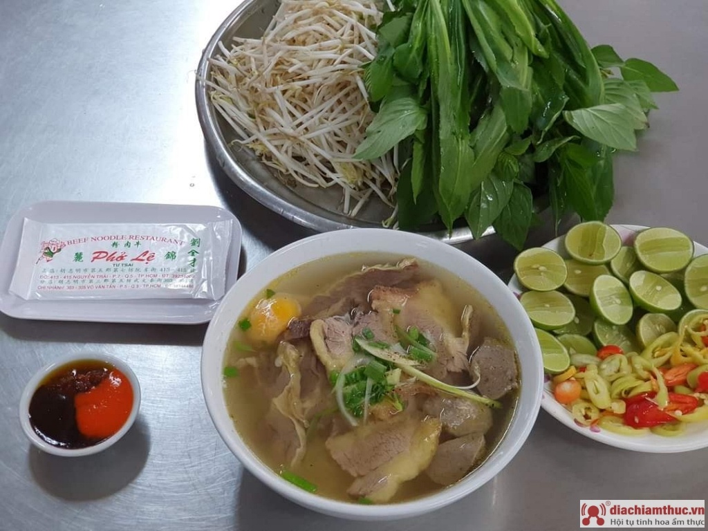 Review Phở Lệ